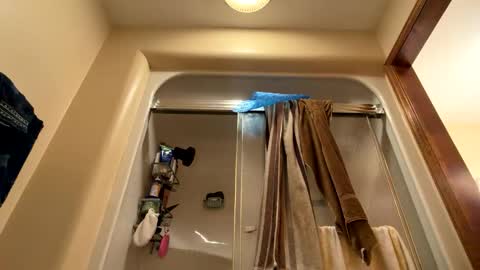 hunglikeray2286 online show from February 22, 7:37 pm