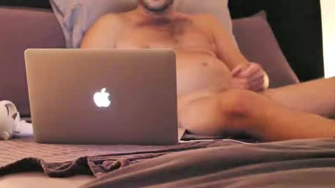 hungm4fun101 online show from October 25, 3:08 am