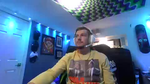 hungtxcock92 online show from October 10, 12:54 pm