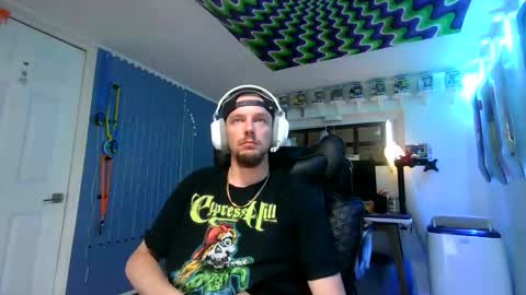 hungtxcock92 online show from April 16, 12:54 am