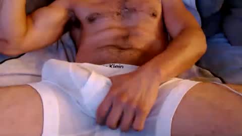 Hungviper         online show from September 10, 4:22 am