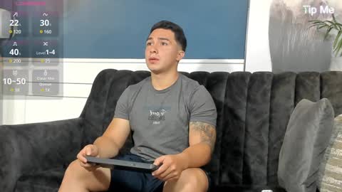 hunk_ryan online show from January 15, 9:13 am