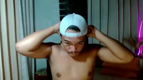 hunkylloyd online show from October 13, 5:24 am