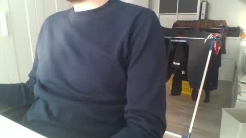 hunting_007 online show from January 11, 1:48 pm