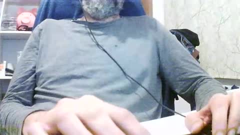 Hyperpau online show from February 8, 6:30 am