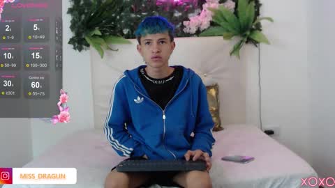 iam_lukas__ online show from September 28, 3:48 am