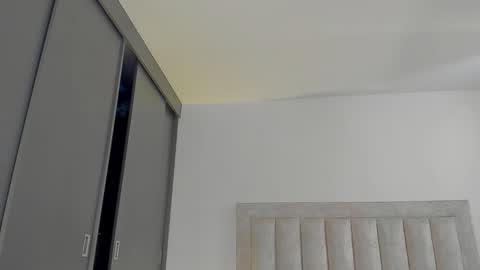 Juliiiiian online show from November 15, 1:02 pm