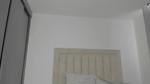Juliiiiian online show from June 28, 12:33 pm