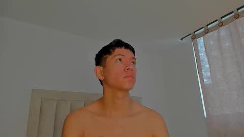 Juliiiiian online show from March 8, 2:54 pm