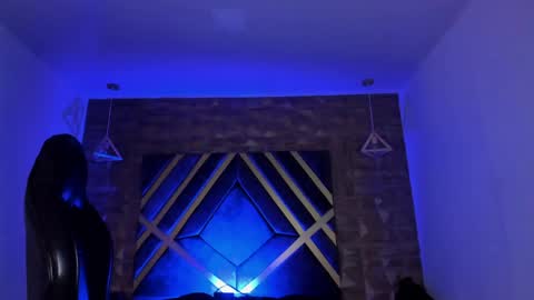 IAN CASTILLO online show from April 14, 11:21 am