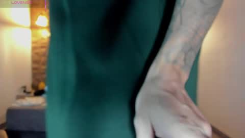 IAN CASTILLO online show from April 11, 11:14 am