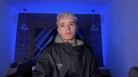 IAN CASTILLO online show from February 24, 11:22 am