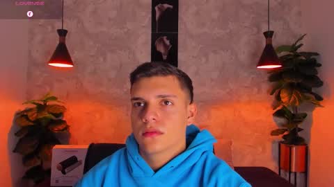 ian_jacob online show from March 24, 8:13 pm