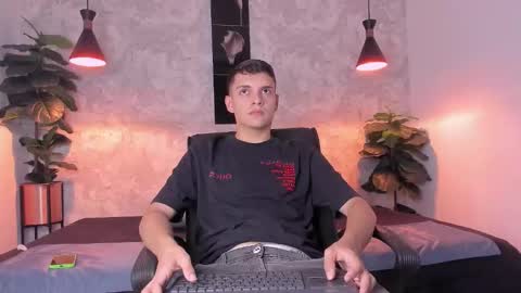 ian_jacob online show from March 19, 7:50 pm