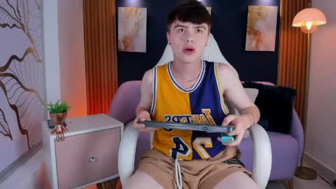 Ian  online show from March 31, 1:46 pm