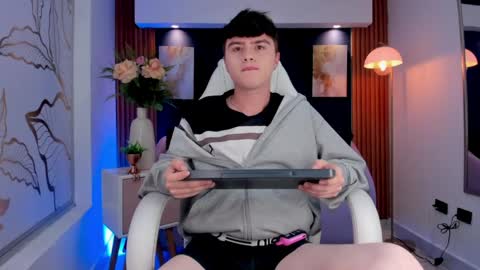 Ian  online show from April 9, 1:06 pm