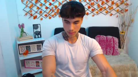 Ian  online show from May 29, 4:50 pm