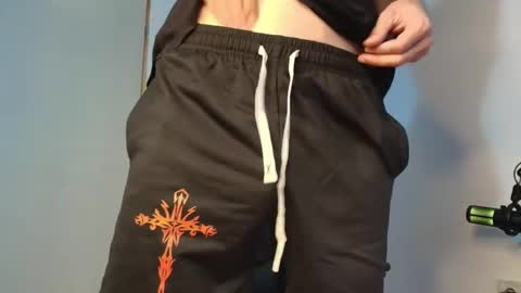 Ian Andersson online show from March 31, 9:38 pm