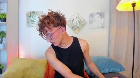 ian  online show from December 19, 5:59 am