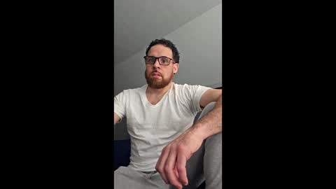 icarra413 online show from April 10, 7:32 pm