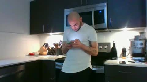 icecreammanx online show from January 12, 10:36 pm