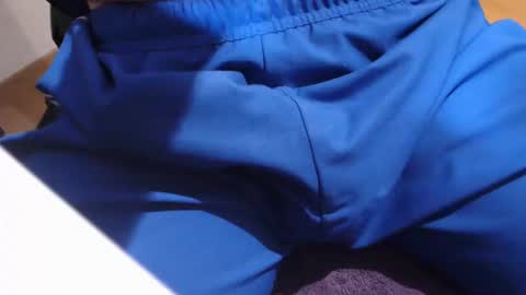 icky_thumps online show from December 14, 5:03 am