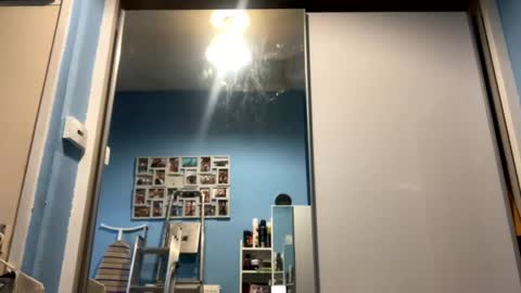 icums4u online show from December 9, 1:36 pm