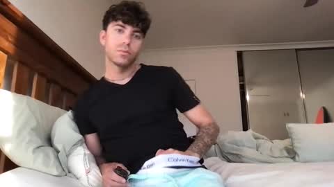 Snapshot of icyninesix chatting on March 12, 9:35 pm icyninesix online show from March 12, 9:35 pm