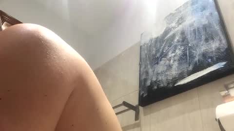 idkwhattowatch online show from October 18, 6:02 pm