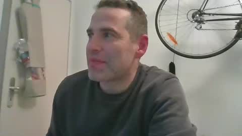 idontknowwhy1 online show from January 3, 10:29 pm