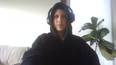 ijustjerk online show from December 12, 11:29 am