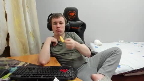 iliaskris online show from January 7, 5:40 pm