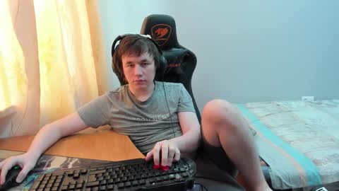 iliaskris online show from March 11, 7:15 am