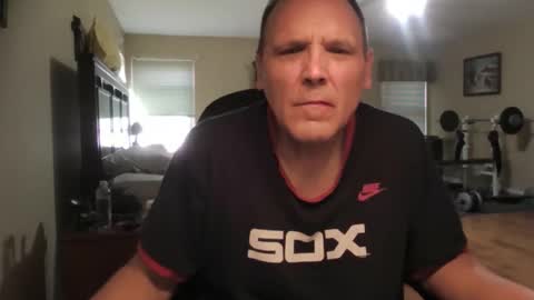 ilike2expose online show from April 14, 3:00 pm