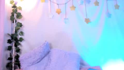 Alejo independent model   online show from April 11, 7:45 am