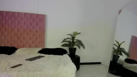 oleider dont forget your thumbs up online show from April 11, 7:17 pm