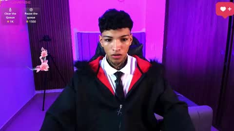 im_usuga online show from April 14, 11:10 am