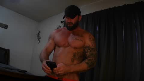 Snapshot of imnewherelollol chatting on December 11, 3:44 pm Majordadbod101 online show from December 11, 3:44 pm