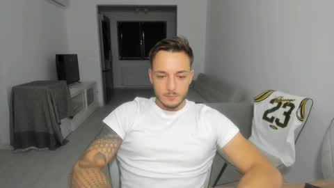 inkedmuscleking online show from October 20, 8:24 pm