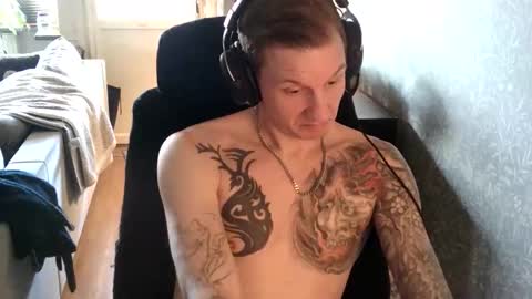 inkedsweed69 online show from January 12, 11:14 am