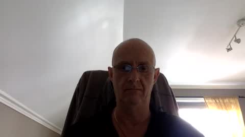 insignia20 online show from February 25, 12:34 pm