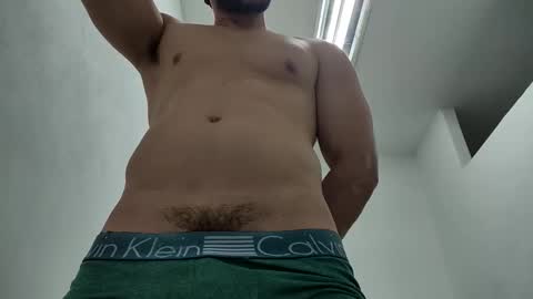 INSTAGRAM  camilodlx online show from February 16, 4:49 pm