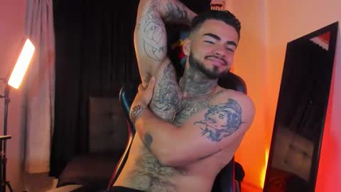 Brayan Chavez online show from November 29, 1:29 am