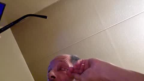 irishborn64 online show from September 29, 5:17 am