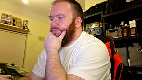 Snapshot of irishdaddy24 chatting on October 17, 6:01 pm twitter theirishman205 online show from October 17, 6:01 pm