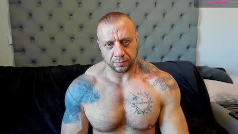 ironhulk22 online show from June 20, 10:42 am