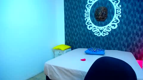 Isaac Kurtt online show from November 7, 3:43 am