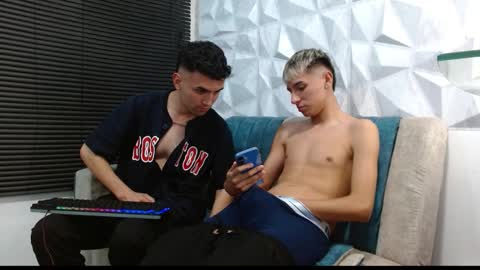 Isaac tan online show from September 25, 2:43 am