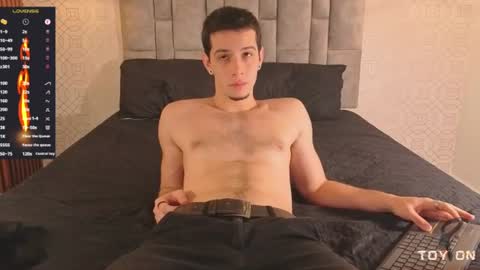 isaacblaze  online show from July 17, 3:46 am