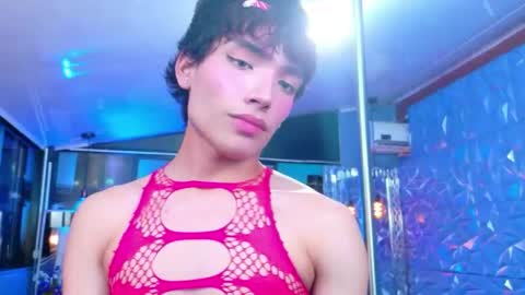 isaacnova online show from April 24, 12:02 am